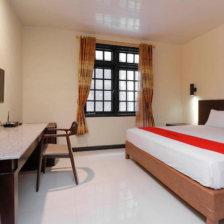 Reddoorz Plus Near Halim Perdanakusuma 2 Yakarta Exterior foto