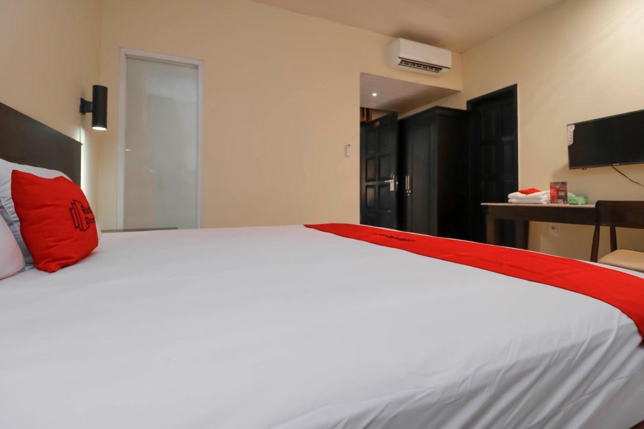 Reddoorz Plus Near Halim Perdanakusuma 2 Yakarta Exterior foto