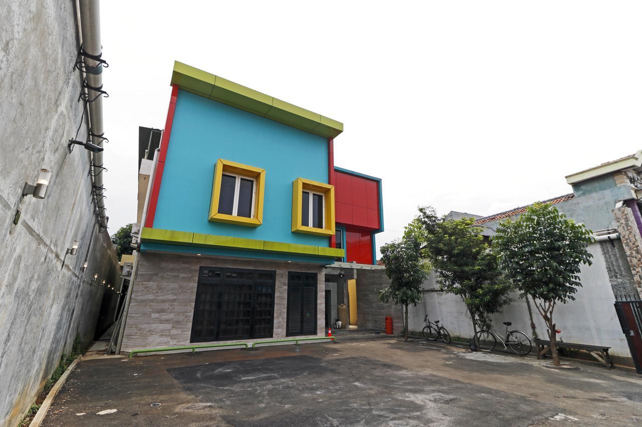 Reddoorz Plus Near Halim Perdanakusuma 2 Yakarta Exterior foto