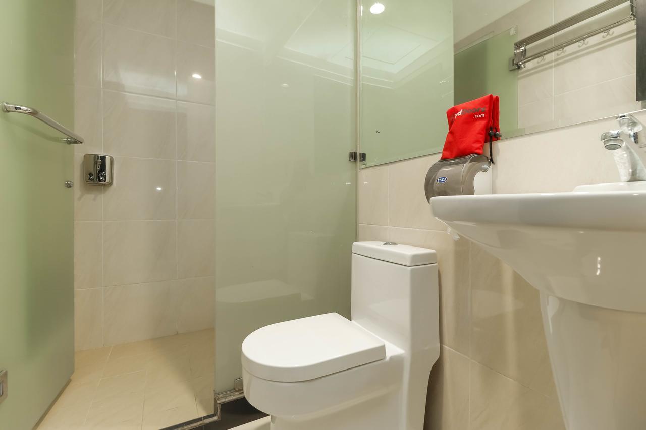 Reddoorz Plus Near Halim Perdanakusuma 2 Yakarta Exterior foto