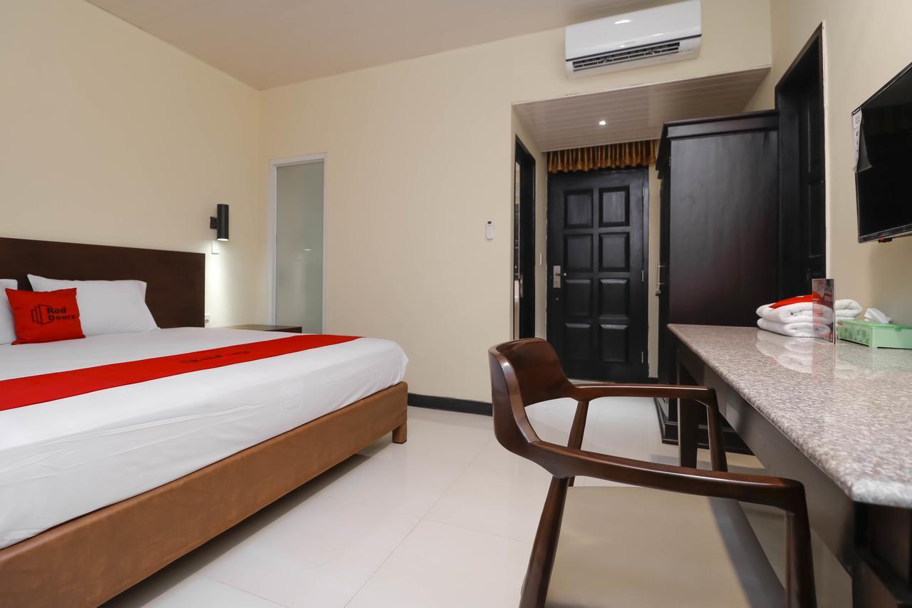 Reddoorz Plus Near Halim Perdanakusuma 2 Yakarta Exterior foto