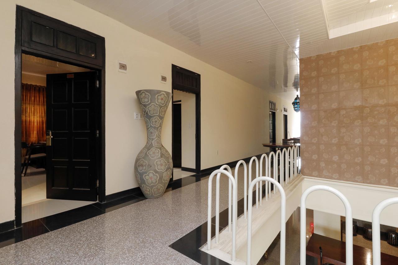 Reddoorz Plus Near Halim Perdanakusuma 2 Yakarta Exterior foto