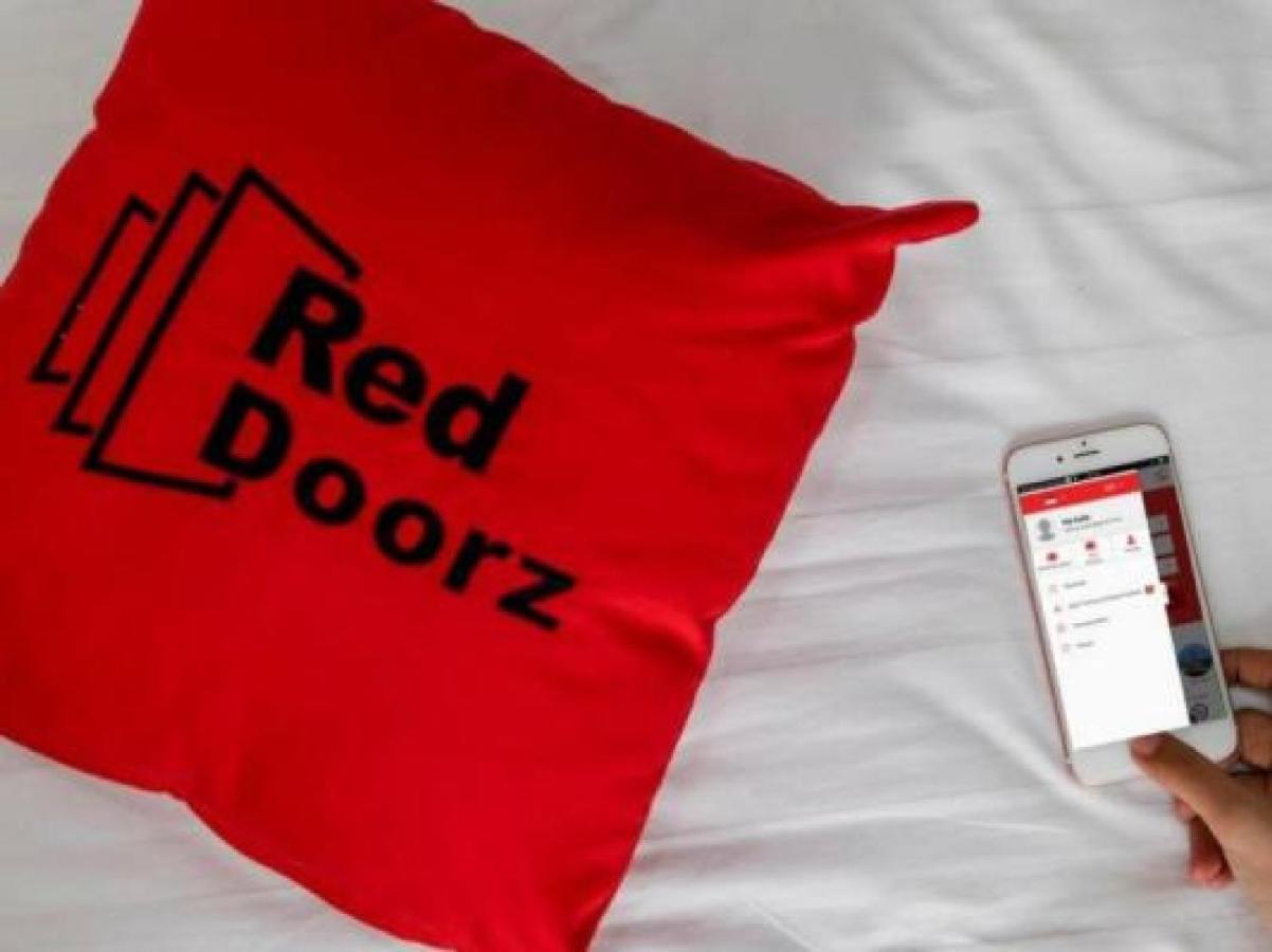 Reddoorz Plus Near Halim Perdanakusuma 2 Yakarta Exterior foto